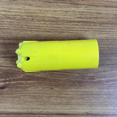 R28 Threaded Retractable Drill Bit Rock Drilling Tools For Mines And Quarries
